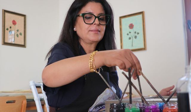 Gaziantep'te öğrendiği ebru sanatını Almanya'da yaşatacak
