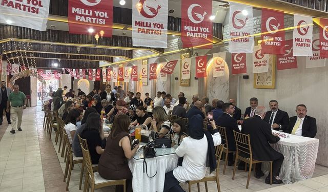 Milli Yol Partisi Genel Başkanı Çayır, Gaziantep'te partisinin il kongresine katıldı