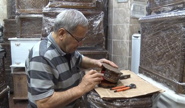 Gaziantep’te unutulmaya yüz tutmuş mesleği yaşatıyor