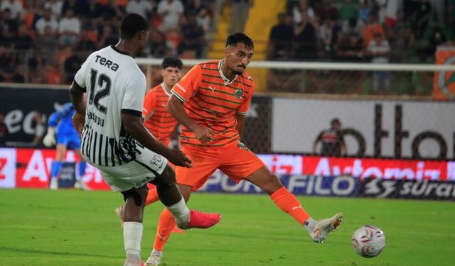 Alanyaspor: 1 - Beşiktaş: 0 (Maç Özeti)