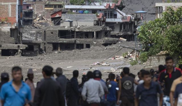 Nepal’deki selde can kaybı artıyor!