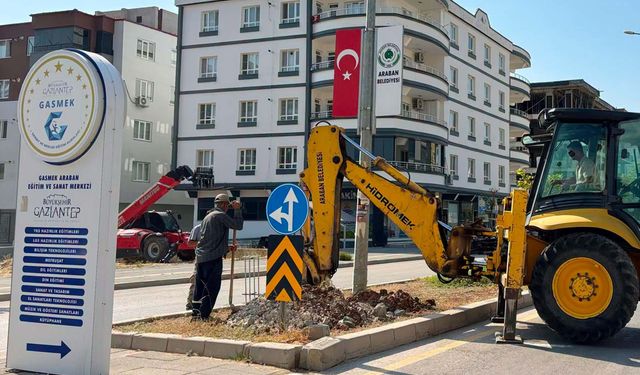 Gaziantep Araban’da trafik ışıklandırma çalışması başlattı