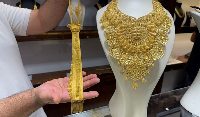 Gaziantep’te ‘altın kravat’ modası! Değeri 1,5 milyon TL…