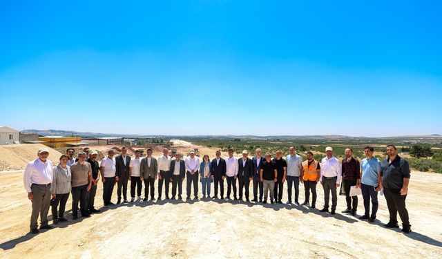 Başkan Şahin, çalışmaları yerinde inceledi! Yol çalışmalarında yüzde 35 tamamlandı