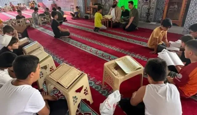Yaz Kur'an kurslarına yoğun ilgi! 2,5 milyon öğrenci eğitim gördü