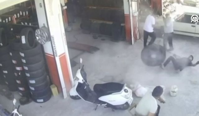Gaziantep'te şok olay! Araç lastiği bomba gibi patladı...