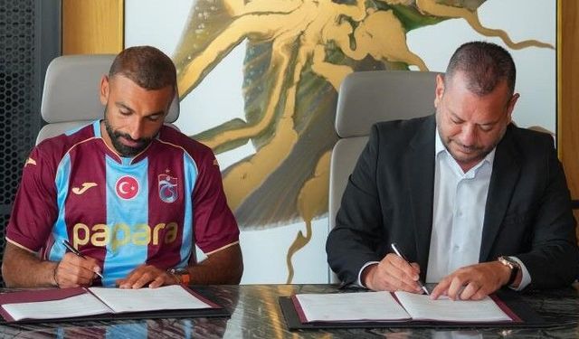 Salah Trabzonspor'a imzayı attı! Ayağının tozuyla reklam filmi çekimine katıldı