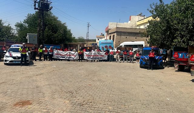 Gaziantep’te Trafik Jandarmadan farkındalık eğitimi! Reflektör tak, görünür ol
