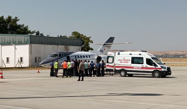 Ambulans uçak Gaziantep Milletvekili Meriç için geldi… Tedavisi İstanbul’da devam edecek