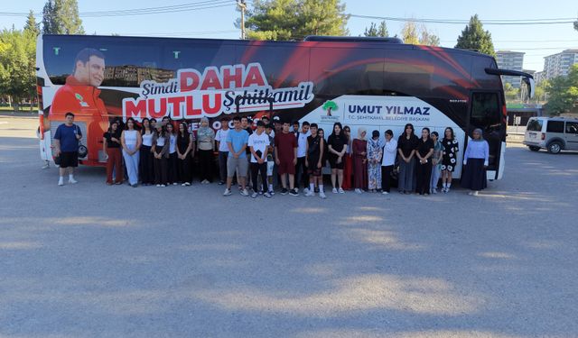 Umut Yılmaz’dan Gaziantepli gençlere karne hediyesi…