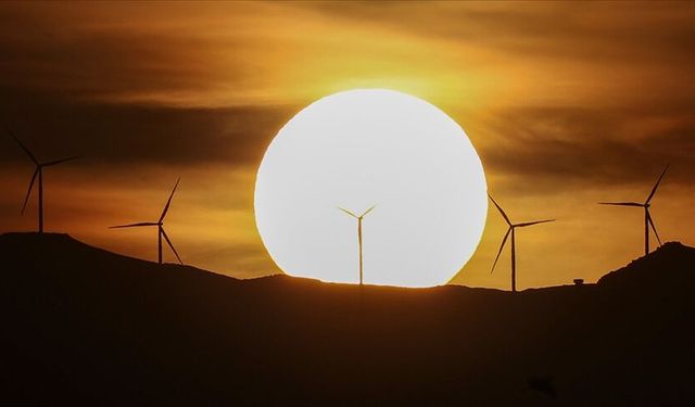 Türkiye’de Güneş ve rüzgardan dev üretim! 442,2 teravatsaat elektrik üretildi