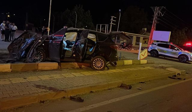 Gaziantep'te feci kaza! Sürücü ağır yaralandı
