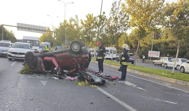 Gaziantep’te otomobil takla atarak karşı şeride geçti! Yaralılar var…