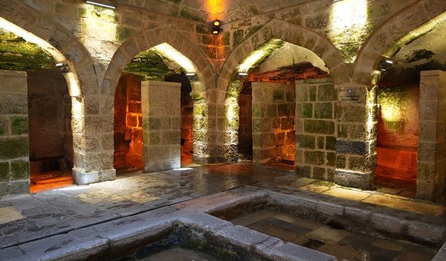 Gaziantep'teki tarihi kasteller ilgi odağı oldu
