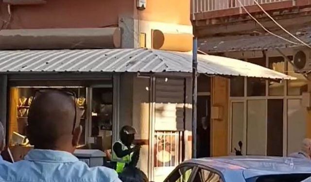 Kuyumcu dükkanında silahlı soygun girişimi! 2 yaralı