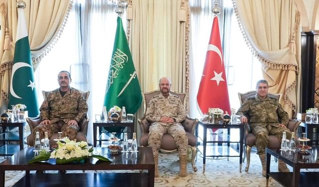 Genelkurmay Başkanı, Mekke Ortak Savunma Anlaşması toplantısına katıldı