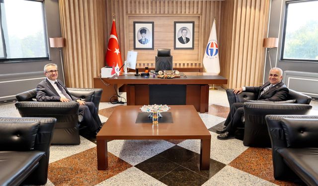 Başkan Civan’dan Rektör Doğan’a ziyaret! Çalışmalar ele alındı