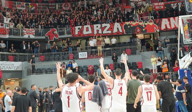 Gaziantep Basketbol’dan şampiyonluk yolunda önemli galibiyet