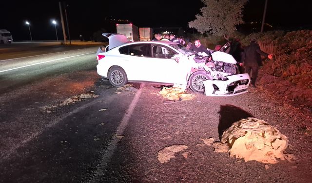 Gaziantep’te traktör ile otomobil çarpıştı! 3 yaralı