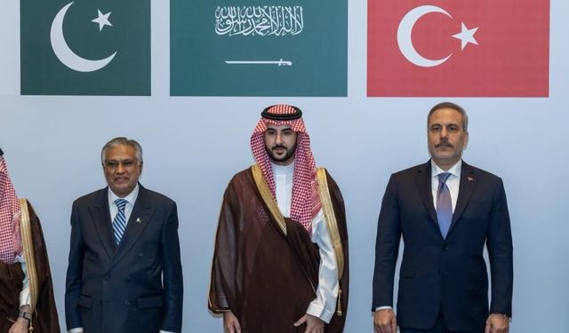 Mekke İttifakı’nın Stratejik Siyasi ve Savunma Komitesi toplantısı yapıldı