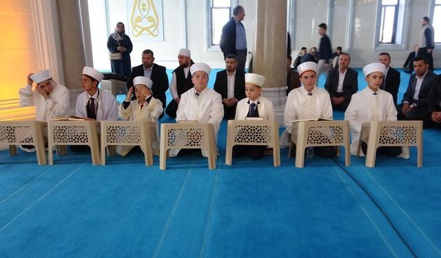 Kur'an-ı Kerim Yarışması Türkiye Finali Trabzon'da yapıldı! Gaziantep’ten öğrenciler katıldı…