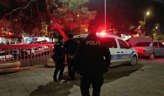 Korku dolu anlar: Para vermeyince annesine dehşeti yaşattı!