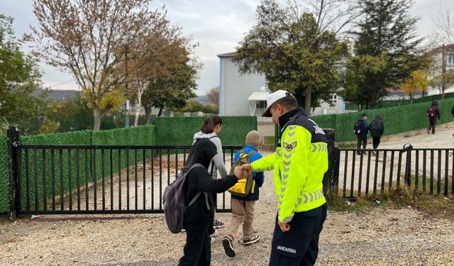 Okul çevrelerinde asayiş berkemal!