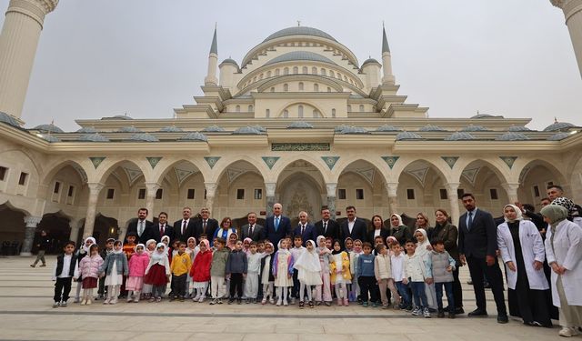 TBMM Başkanı Numan Kurtulmuş Şahinbey Millet Camii’ni ziyaret etti