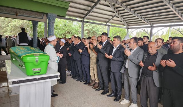 Hüseyin Kaplan dualarla son yolculuğuna uğurlandı