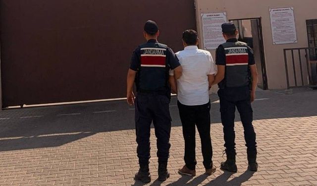 Gaziantep’te 11 yıl kesinleşmiş hapis cezasıyla aranan iki şahıs kaçamadı