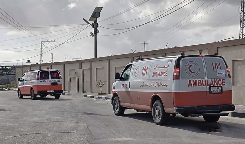 Siyonist işgal rejimi ambulansları durduruyor