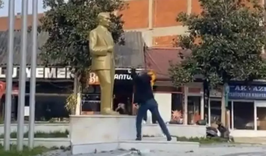 Atatürk Heykeline Saldıran Şahıs Hakkında Flaş Karar