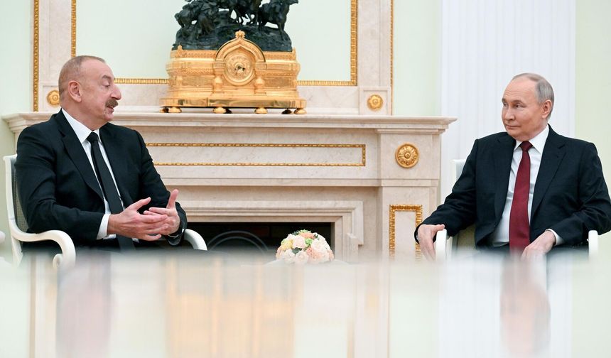 Moskova'da Önemli Görüşme: Aliyev Ve Putin Bir Araya Geldi