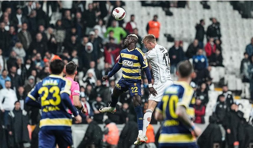 Beşiktaş Süper Lig'de 5 Maç Sonra İlk Galibiyetini Aldı