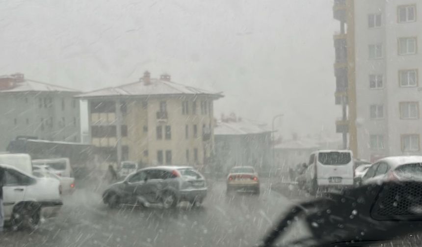Gaziantep’te kar yağışı başladı! Bahardı kış oldu