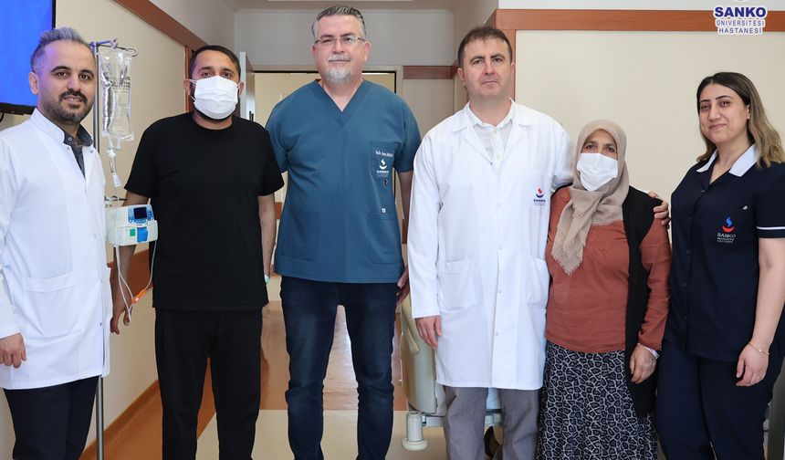 SANKO Üniversitesi Hastanesi’nde anneden oğluna ikinci hayat