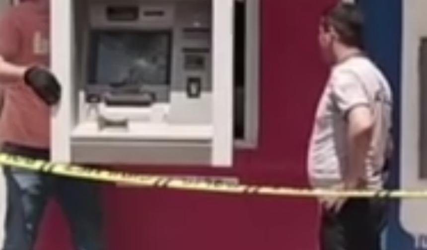 Gaziantep'te çok sayıda ATM tahrip edildi