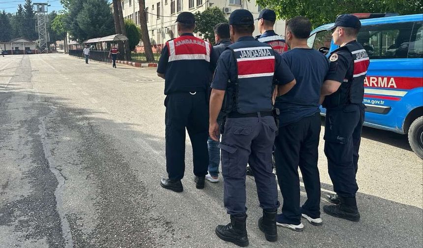 Gaziantep’te şok operasyon! Resmen cephanelik çıktı!
