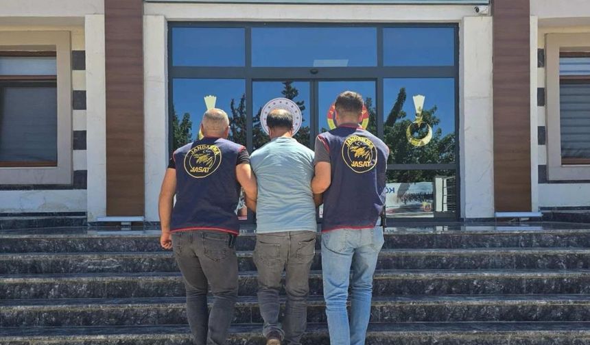 Gaziantep'te  24 yıl hapis cezasıyla aranan şahıs yakalandı