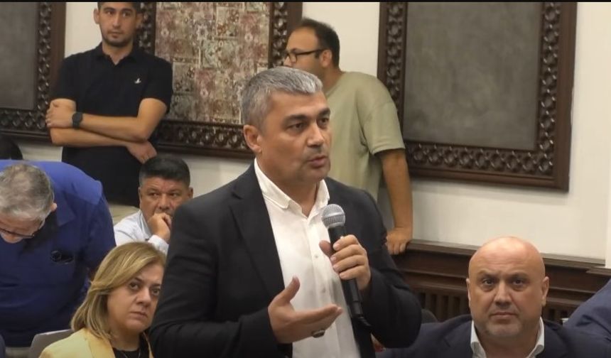 Mehmet Haz’dan sert sözler! Yakasından tutar dışarı atarız…