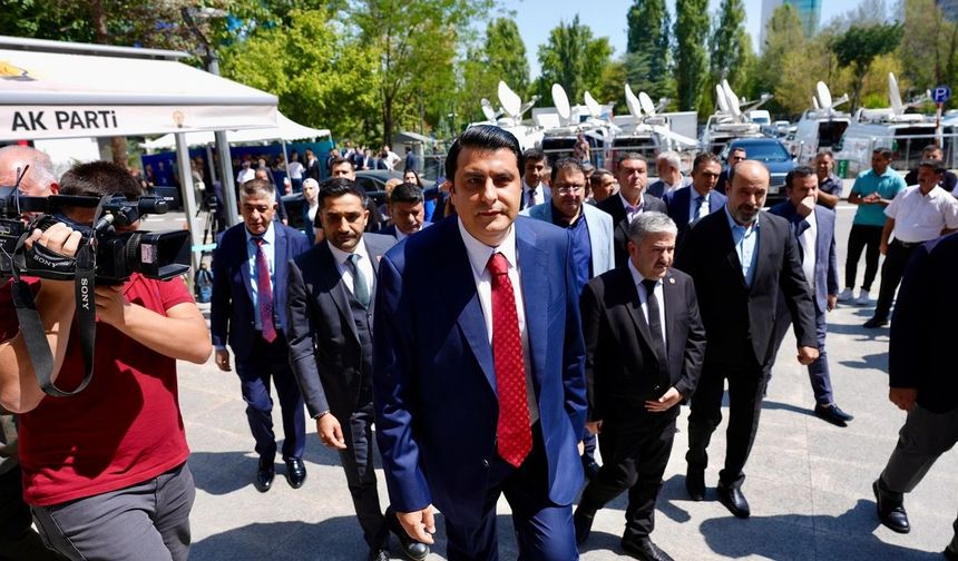 AK Parti’ye geçen Yılmaz’dan ilk açıklama! Neler söyledi?