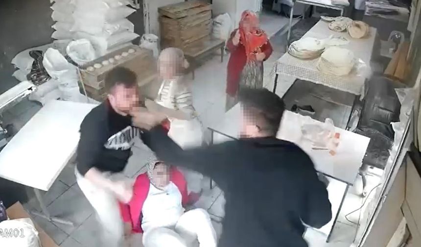 Yumruk yumruğa kavga! Kadın yerlerde sürüklendi