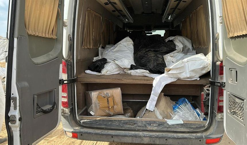 Katliamın izleri sürüyor! 30 Filistinli daha toplu şekilde defnedildi