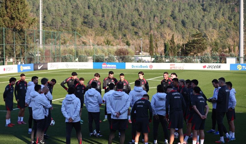 A Milli takım, İspanya maçı hazırlıklarına 3 eksikle başladı