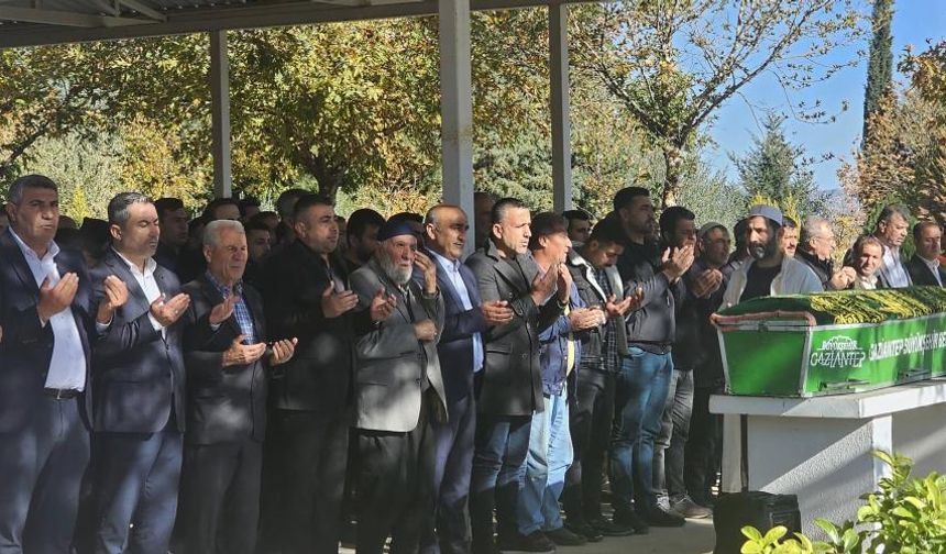 Gaziantep’te kazada hayatını kaybetmişti! Son yolculuğuna uğurlandı