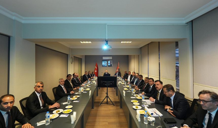 Gaziantep Valiliğinde kritik toplantı! Kent güvenliği konuşuldu…