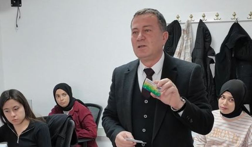 Nizip Belediyesinden üniversite adaylarına tam destek! Dijital eğitim desteği…