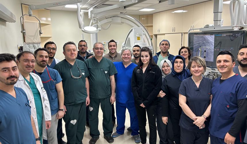 GAÜN Hastanesi’nde bölge için bir ilk: Ameliyatsız mitral kapak tamiri