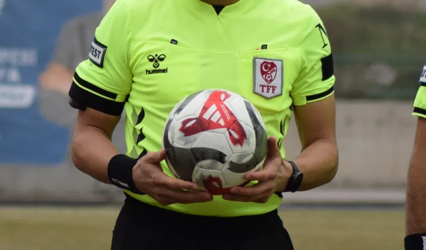 Fenerbahçe - Beşiktaş derbisinin VAR hakemi belli oldu