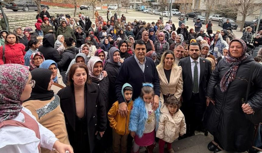 Başkan Yılmaz'dan Gazikent'te yoğun mesai